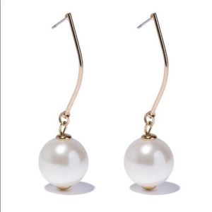 NWOT Lele Sadoughi Pearl Earring